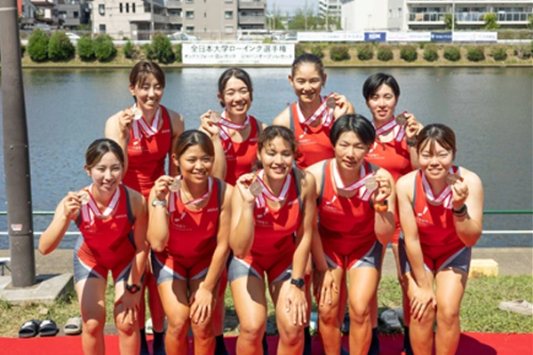 表彰式やレース時の様子1